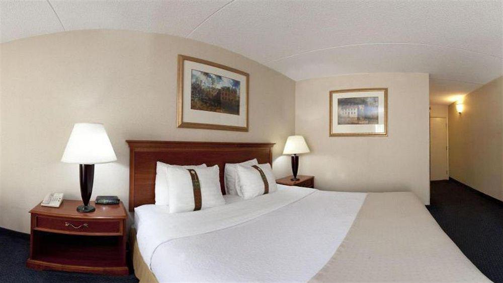 Days Hotel By Wyndham Williamsburg I-64 Extérieur photo