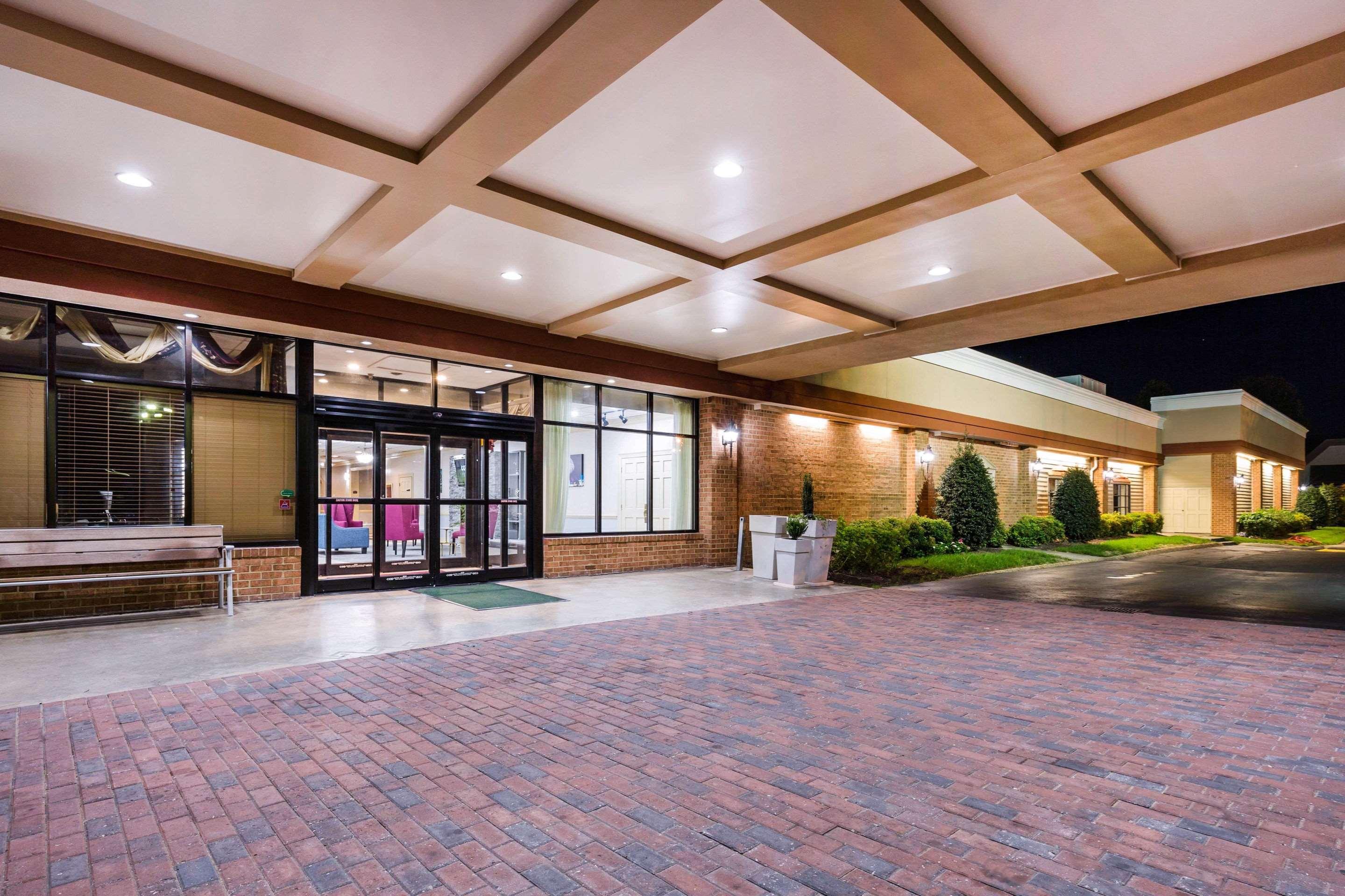 Days Hotel By Wyndham Williamsburg I-64 Extérieur photo