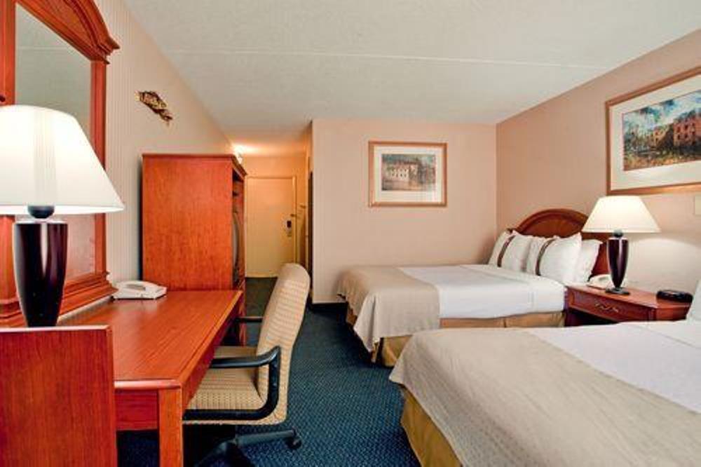 Days Hotel By Wyndham Williamsburg I-64 Extérieur photo