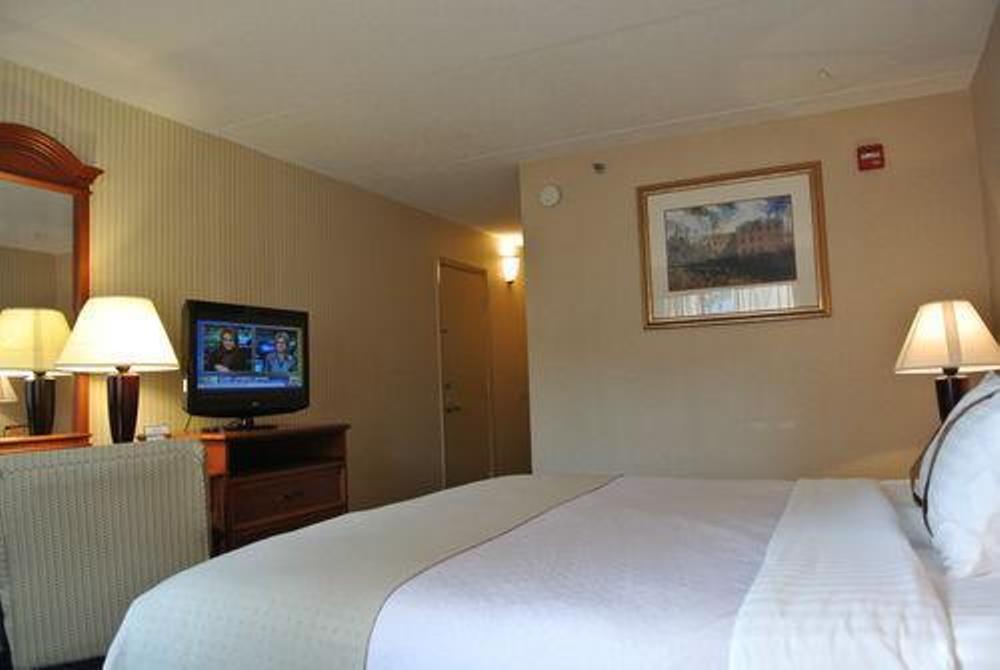 Days Hotel By Wyndham Williamsburg I-64 Extérieur photo