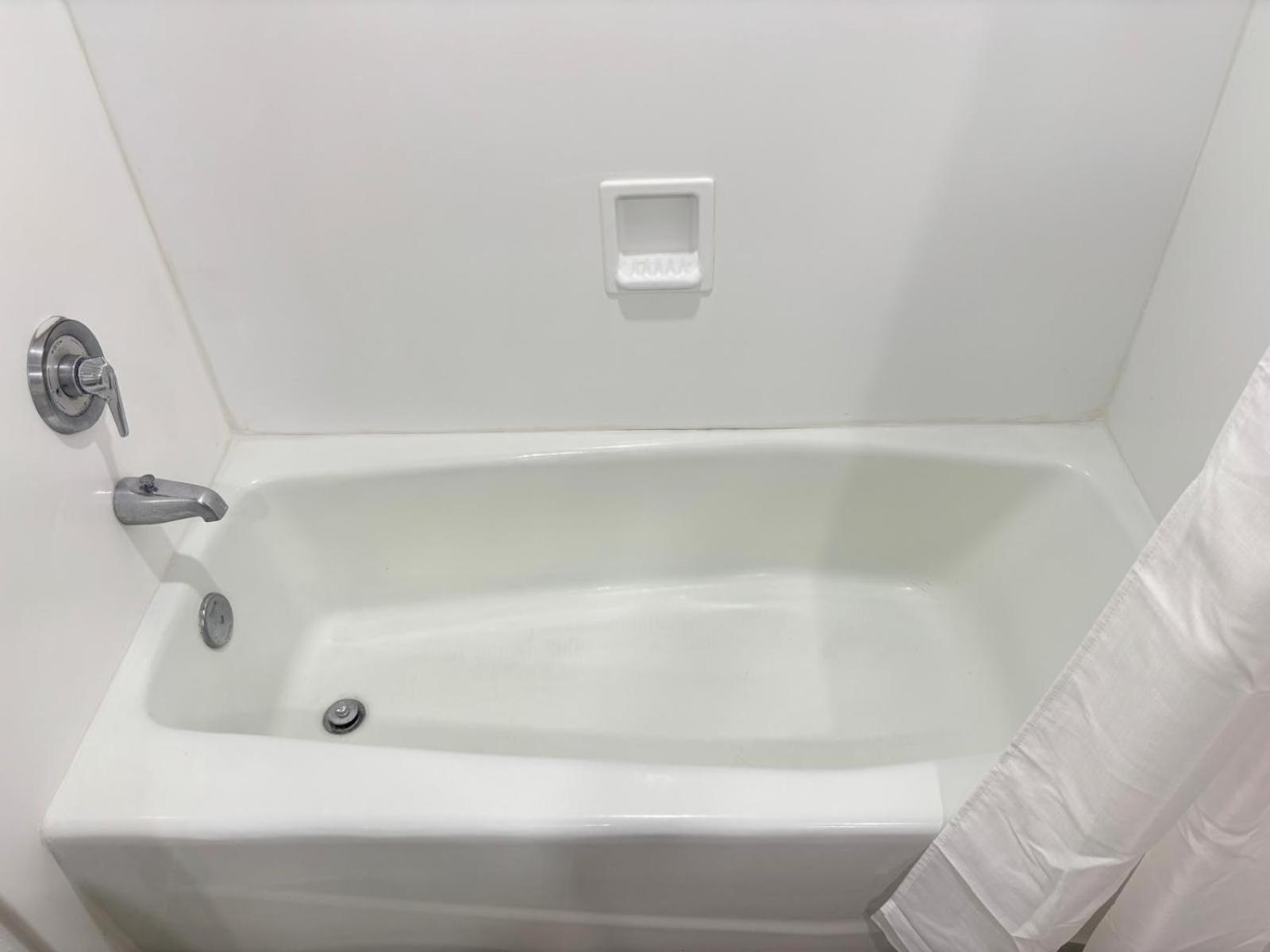 Days Hotel By Wyndham Williamsburg I-64 Extérieur photo